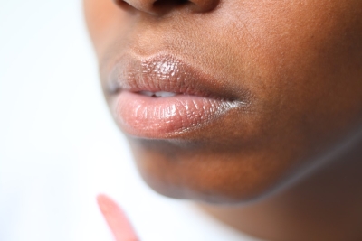 Matte lippen zijn voorbij en de blurred lip neemt het over