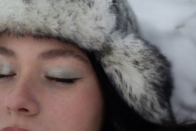 Koele make-up kleuren zijn nu de grootste beautytrend